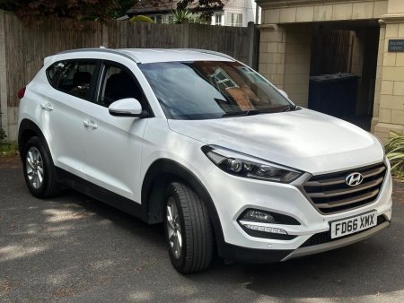 HYUNDAI TUCSON 1.7 CRDi Blue Drive SE Nav DCT Euro 6 (s/s) 5dr